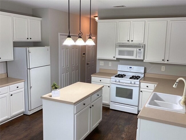 Building Photo - 2684 Rocky Knoll Ct