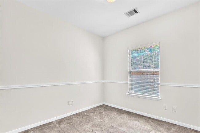 Building Photo - 1007 Hidden View Pl