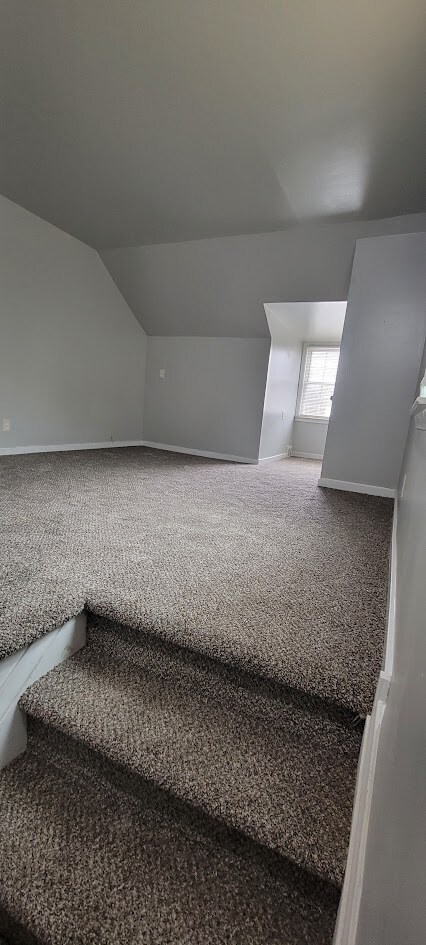 Building Photo - 9901 Yorkshire Rd