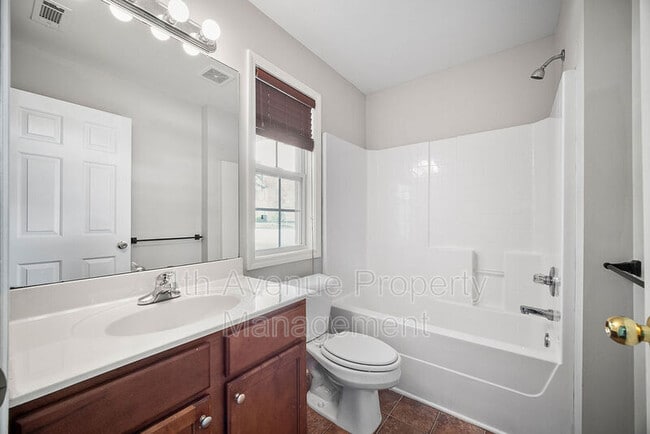 Building Photo - 6033 Riverwood Dr