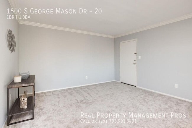 Building Photo - 1500 S George Mason Dr