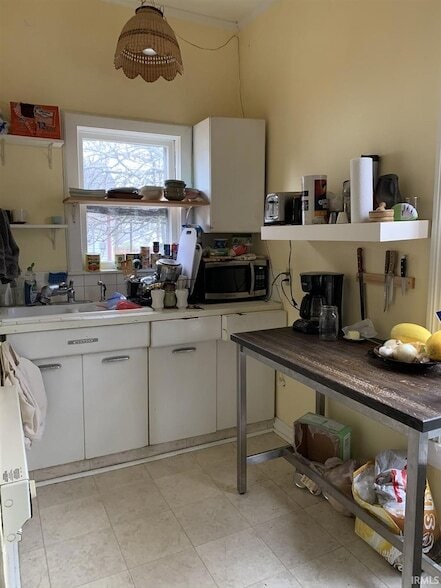 Building Photo - 318 S Euclid Ave