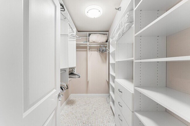 Building Photo - 4740 S Ocean Blvd