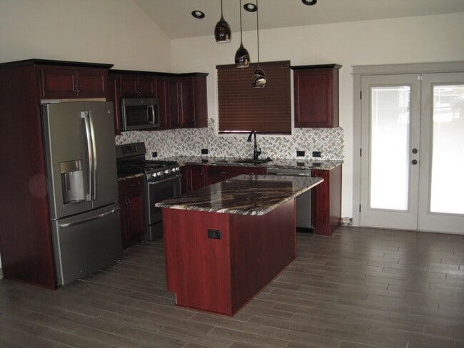 Building Photo - Beautiful Modern Home for Rent