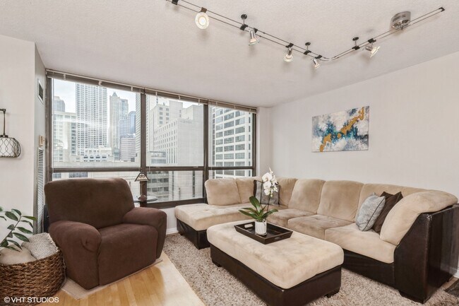 Building Photo - 405 N Wabash Ave