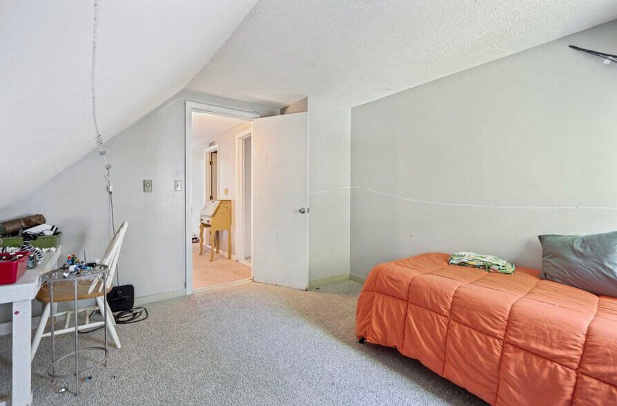 Building Photo - 51 Jackson St