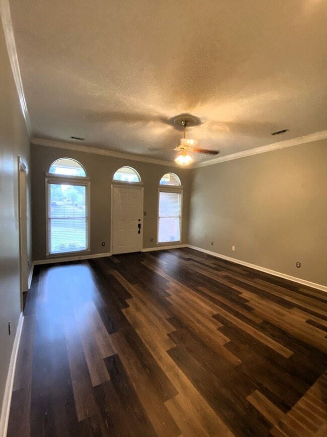 Building Photo - Coming Soon!