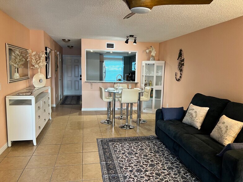 Building Photo - 5157 Silent Loop