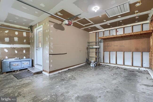 Building Photo - 8301 Whitebark Ct