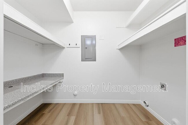 Building Photo - 8212 N Cedar Springs Rd