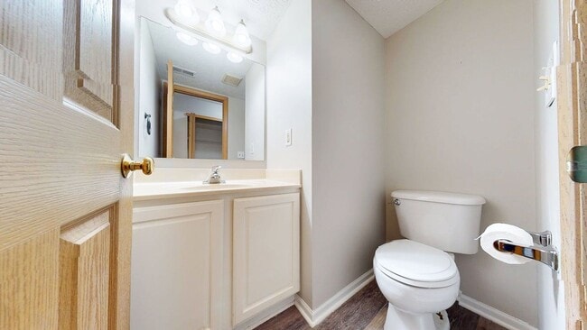 Building Photo - 5770 Trailwater Ln