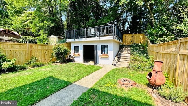 Building Photo - 5758 Biscayne Dr