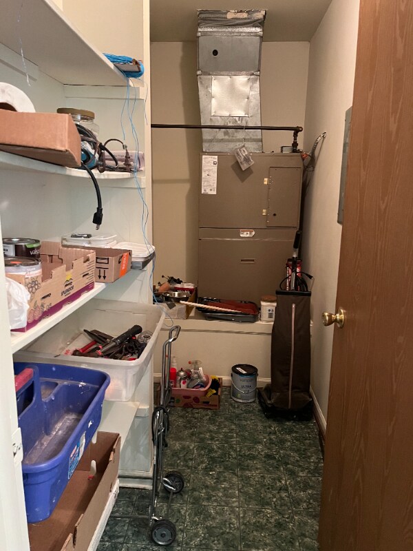 Building Photo - 34630 Clarkson Dr W