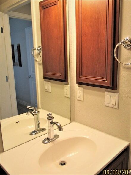 Building Photo - 106 Coyote Trail