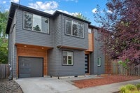 Building Photo - Modern Elegance! Eastmoreland Stunner! Pre...