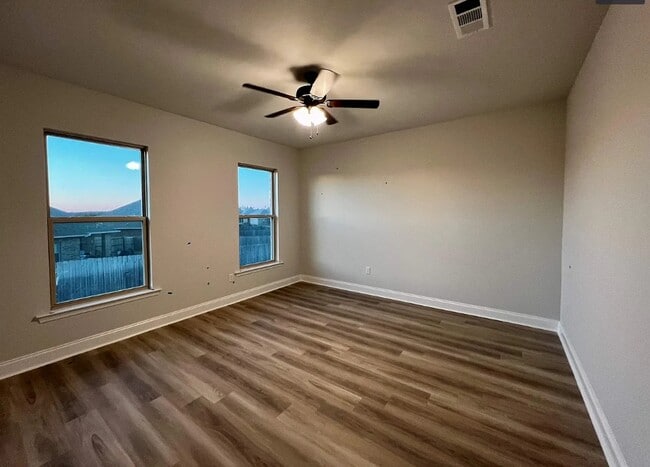 Building Photo - 10699 Orkney Way