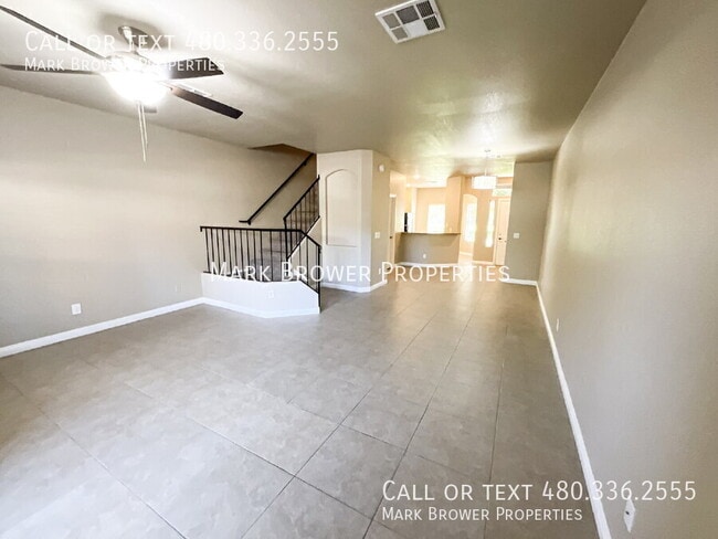 Building Photo - 500 N Roosevelt Ave