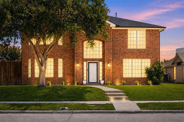Building Photo - 735 Yellowstone Dr
