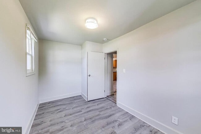 Building Photo - 8349 Bear Creek Dr