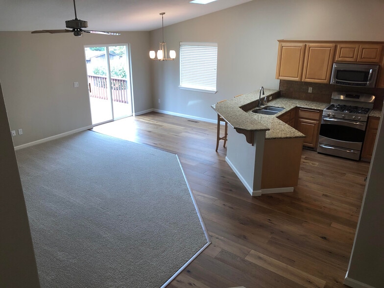 Kitchen - 12289 SW 114th Ter