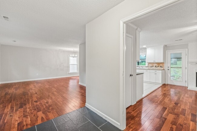 Building Photo - (Coming Soon) Move-in Ready 3 Bedroom Ranch!!