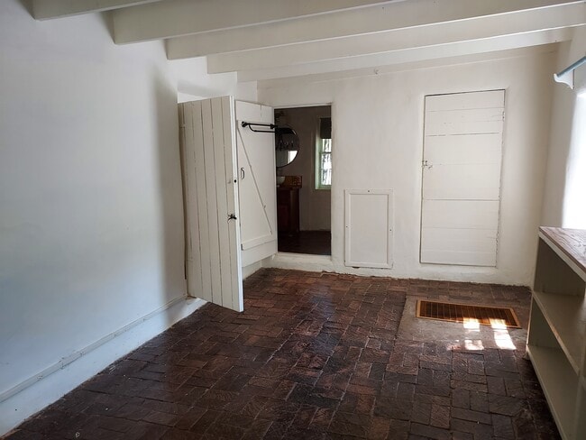 Building Photo - 20 Rancho Ancon Ln