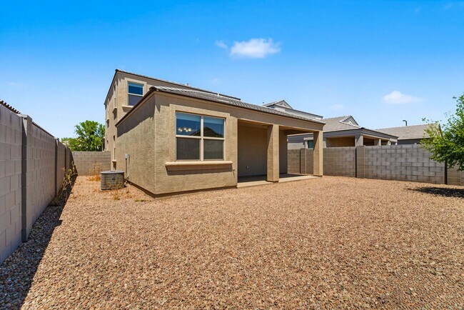 Building Photo - 30915 W Amelia Ave
