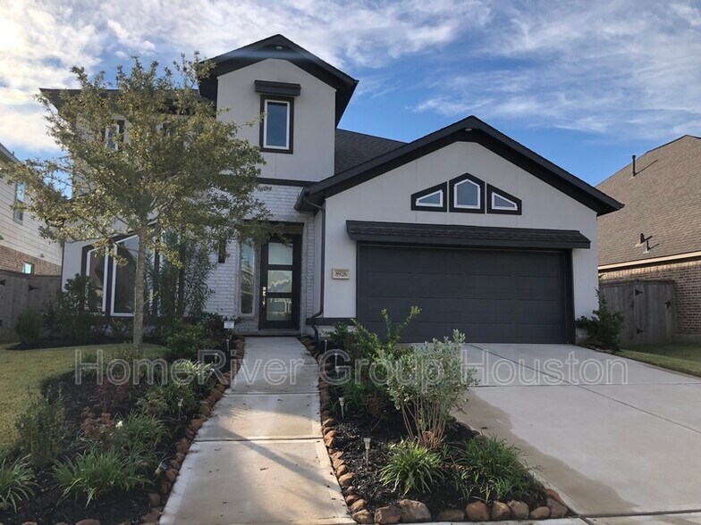 Primary Photo - 8926 Emerald Cane Dr