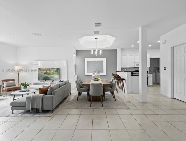 Building Photo - 11186 NW 73rd Terrace