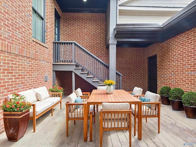 Building Photo - 69 Town Center Dr NW