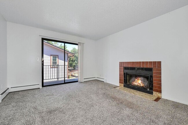 Building Photo - 6702 Dublin Loop W