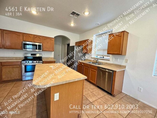 Building Photo - 4561 E Karsten Dr