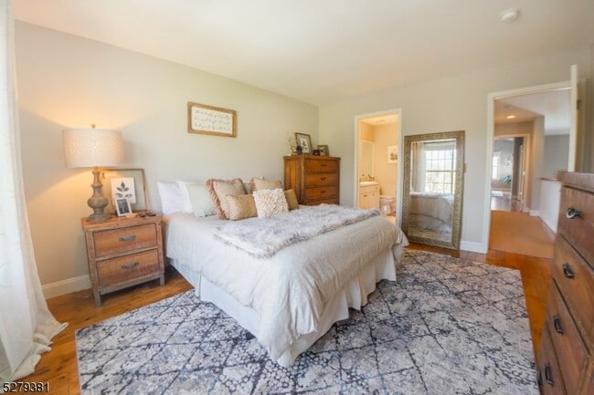 Building Photo - 78 Kent Dr