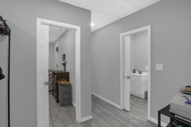 Building Photo - 2620 Willow Glen Cir