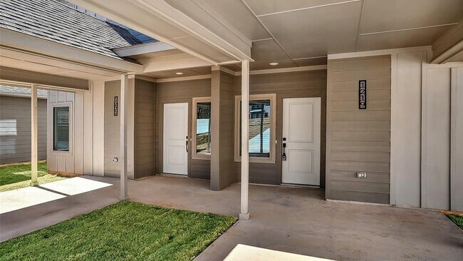Building Photo - 1219 Bells Dr
