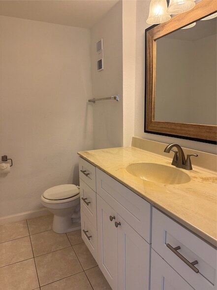 Building Photo - 6645 Wanda Ln