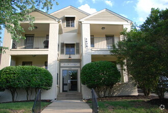 Building Photo - Lee Terrace Apartments