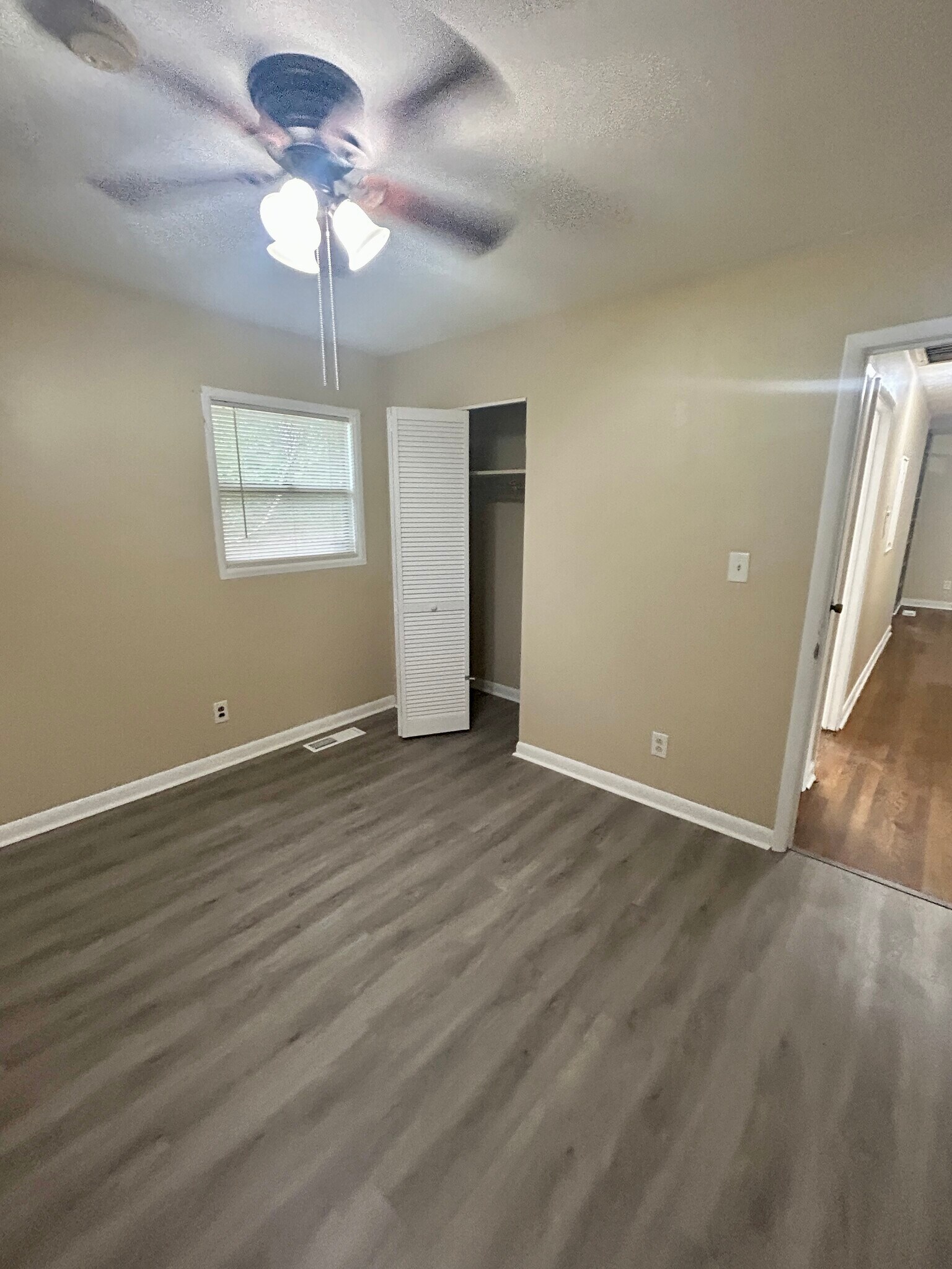 Building Photo - 6650 Westfield Dr