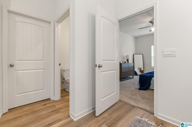 Building Photo - 5700 Post Oak Trl