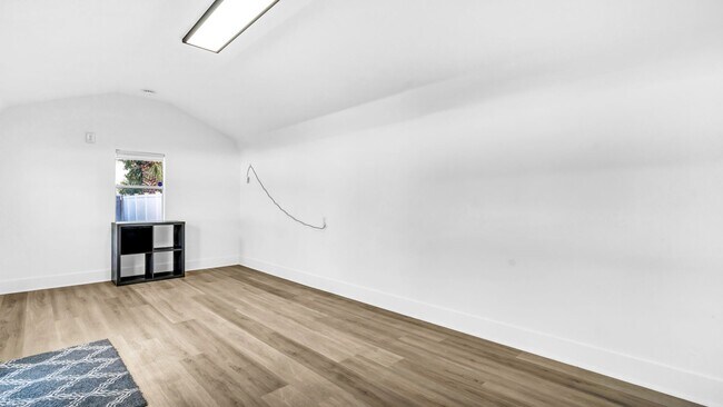 Building Photo - Beautiful S. Tampa 3BR/2BA remodeled home ...