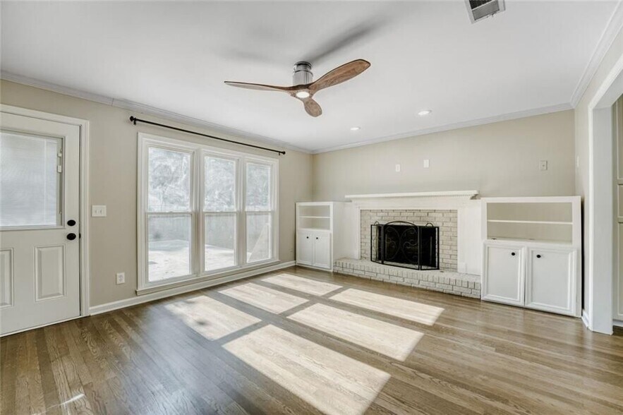 Building Photo - 532 Smithstone Trace SE
