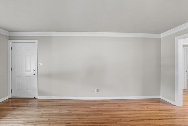 Building Photo - 1644 S Knoxville Ave