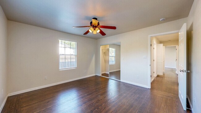 Building Photo - 1720 Ditty Ave