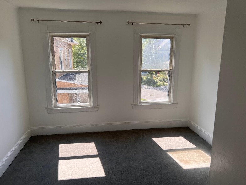Building Photo - 169 Pineywoods Ave