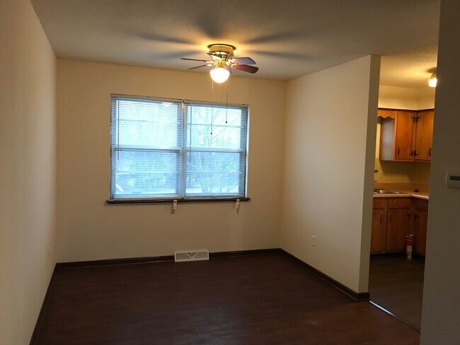 Building Photo - 1484-86 Sonora Dr.