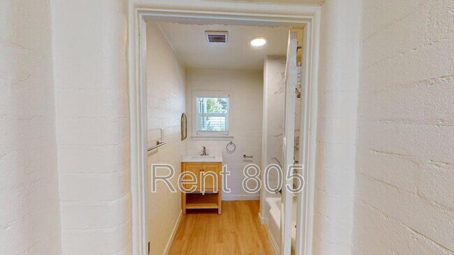 Building Photo - 8236 Edison Dr