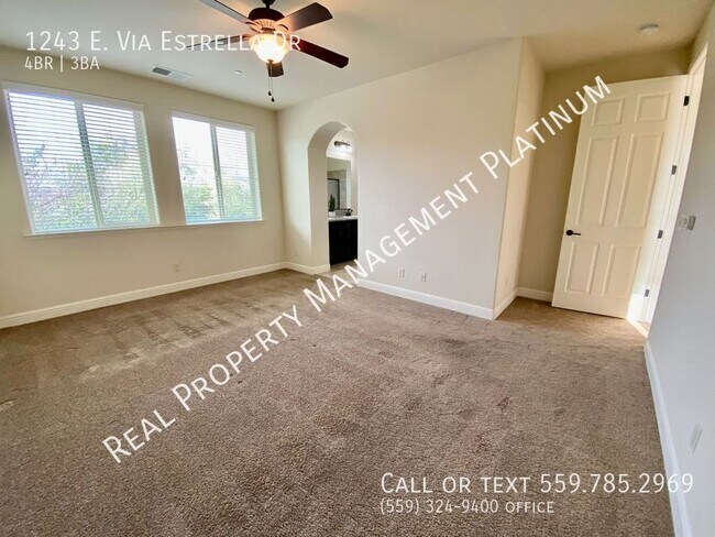 Building Photo - 1243 E Via Estrella Dr