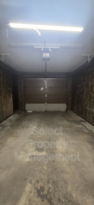 Building Photo - 3519 Shoaff Park River Dr