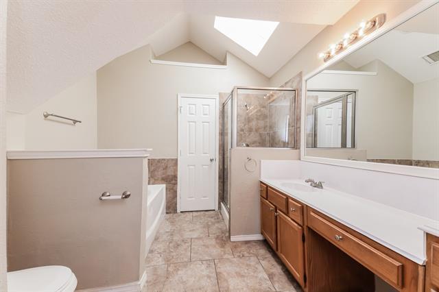 Building Photo - 1521 Cool Springs Dr