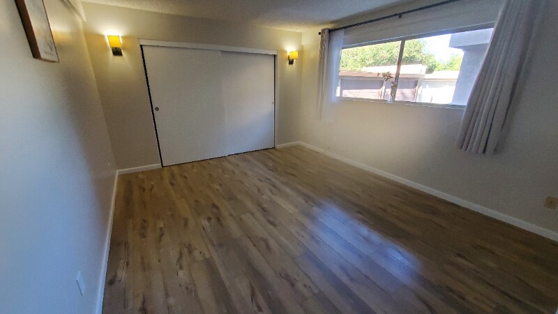 Building Photo - 2213 Voorhees Ave